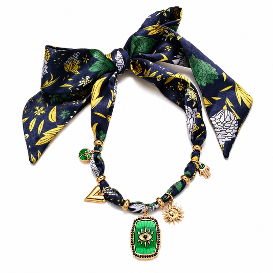 L’Œil Vert Pet Scarf Necklace